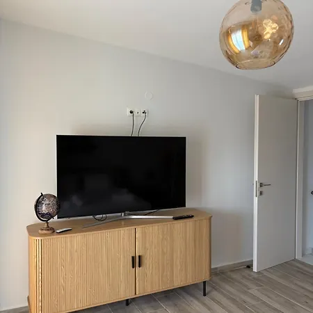 Owl House Nea Iraklitsa