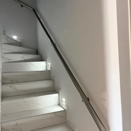 Owl House Nea Iraklitsa