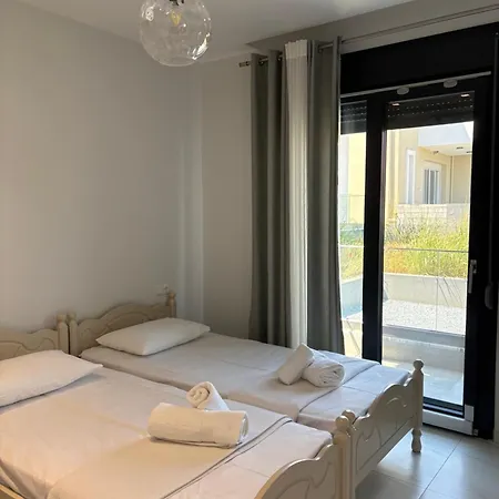 Owl House Apartmán Nea Iraklitsa